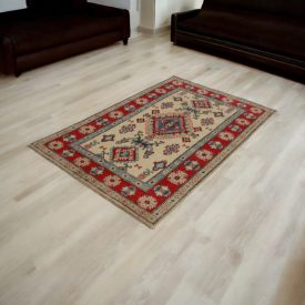 Kazak Orientteppich 115x187 handgeknüpfter Teppich