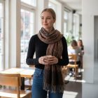 Eleganter Schal für Damen und Herren 215x105 braun mit authentischem Muster